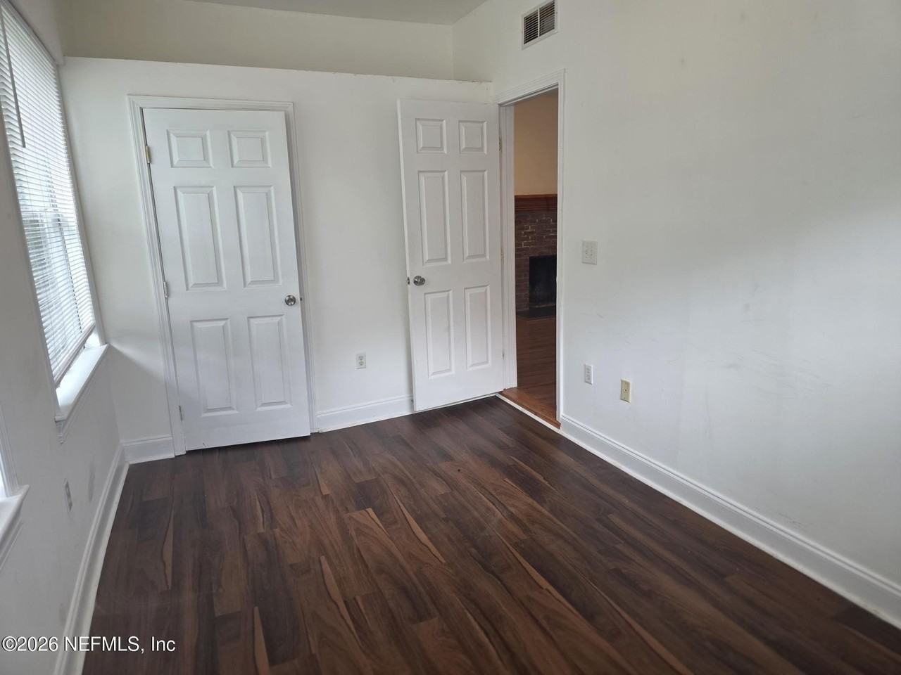 2675 Ernest St - Photo 3 of 14