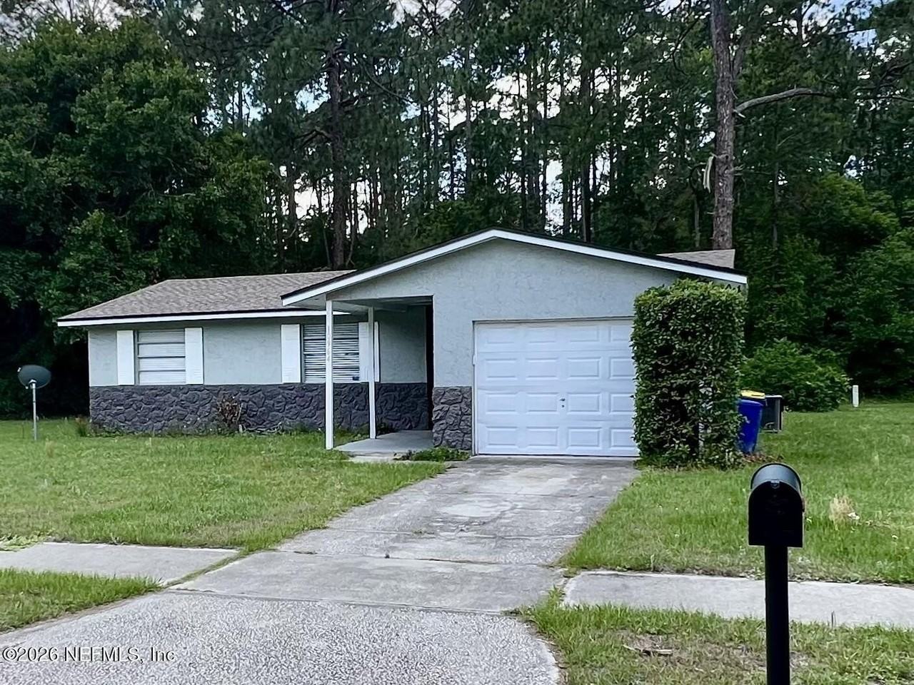 10964 Bacall Rd W - Photo 2 of 19