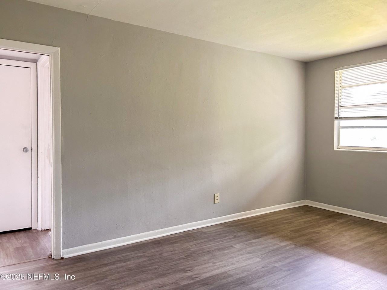 1134 Woodruff Ave #3 - Photo 5 of 14