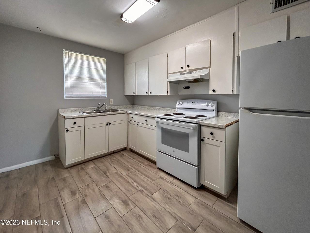 1134 Woodruff Ave #3 - Photo 6 of 14