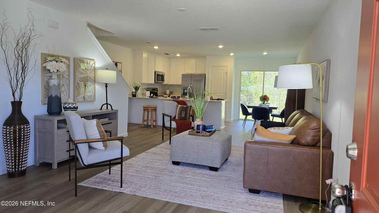 6819 Lake Mist Ln - Photo 3 of 21