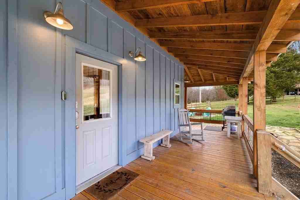 33 Harris Ln - Photo 6 of 31