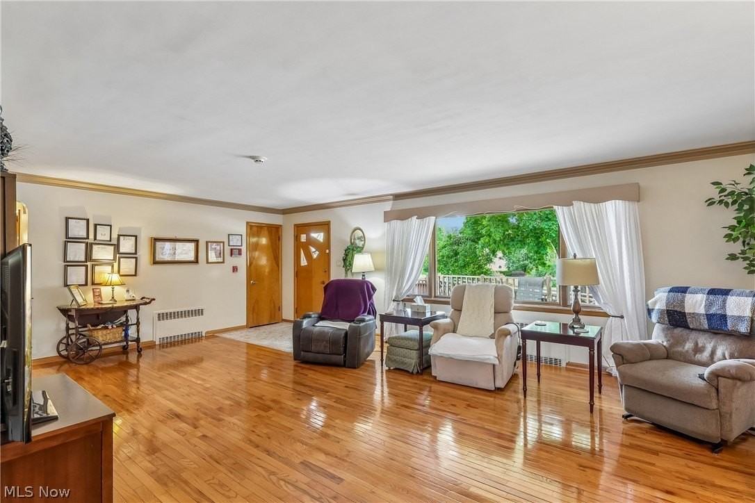 836 Jacoby Rd - Photo 6 of 46