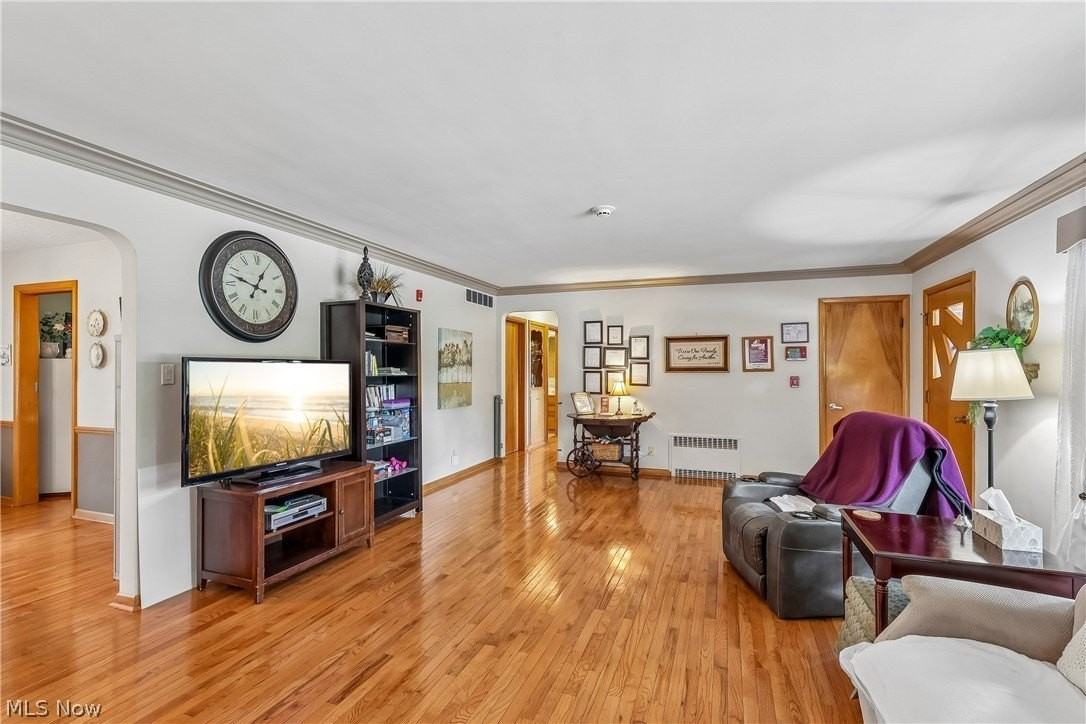 836 Jacoby Rd - Photo 7 of 46