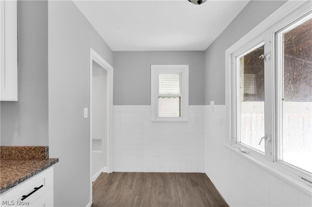 22501 Arms Ave - Photo 7 of 26