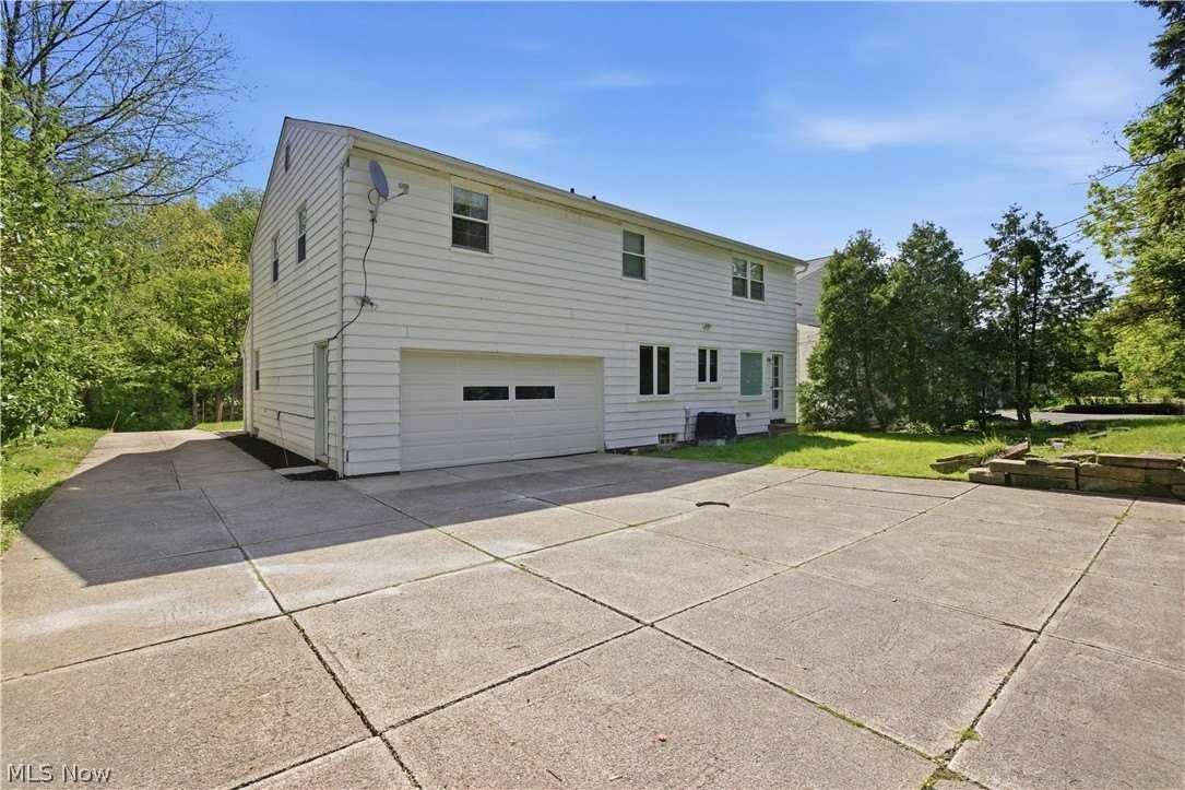2056 Langerdale Rd - Photo 3 of 40