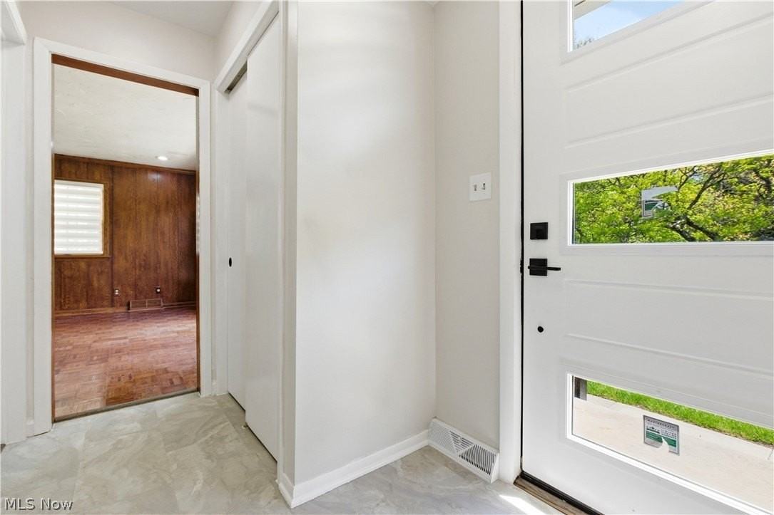 2056 Langerdale Rd - Photo 4 of 40