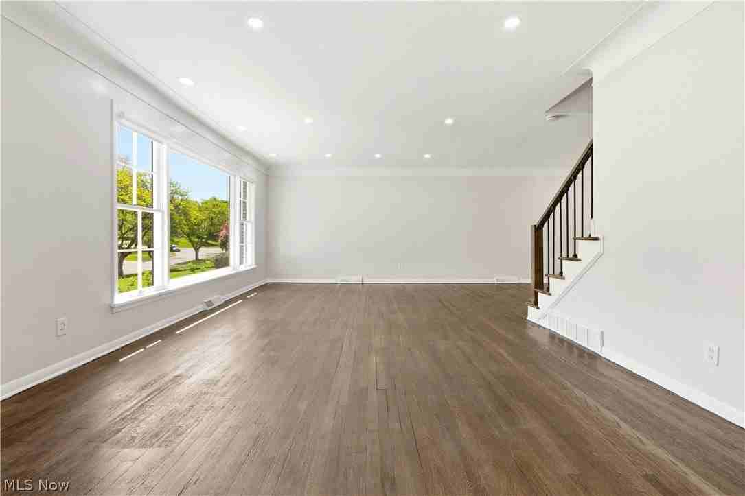 2056 Langerdale Rd - Photo 7 of 40