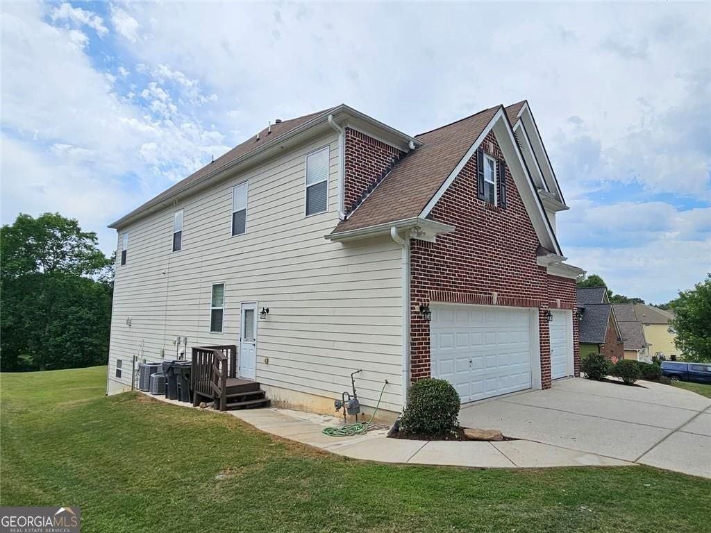 3755 Long Lake Dr - Photo 3 of 44