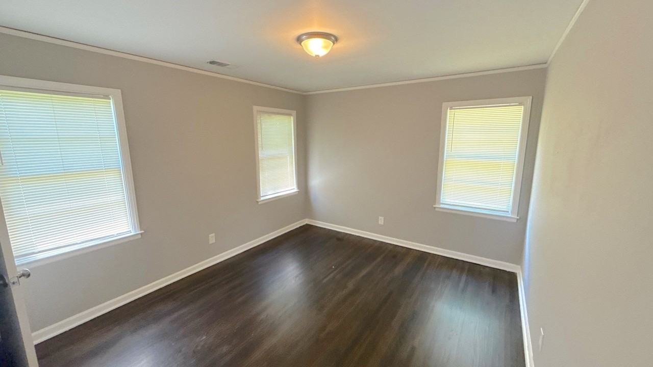 1570 Jay Cv - Photo 4 of 12