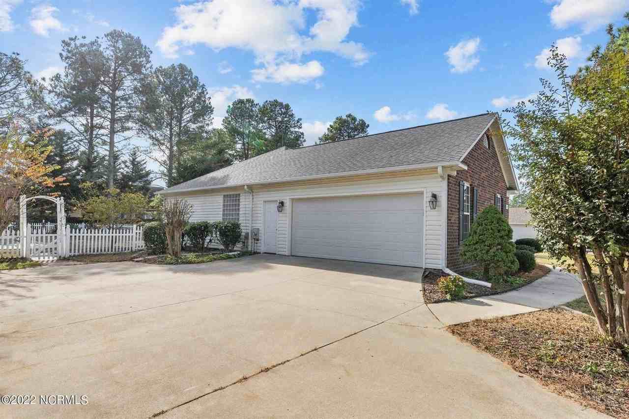 120 Crimson Ct - Photo 6 of 42
