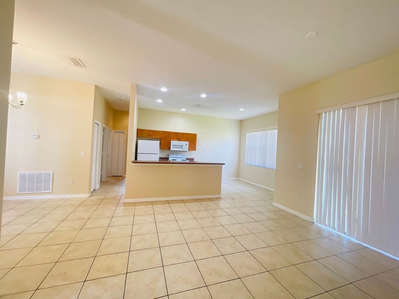 404 Cinnamon Dr - Photo 4 of 19