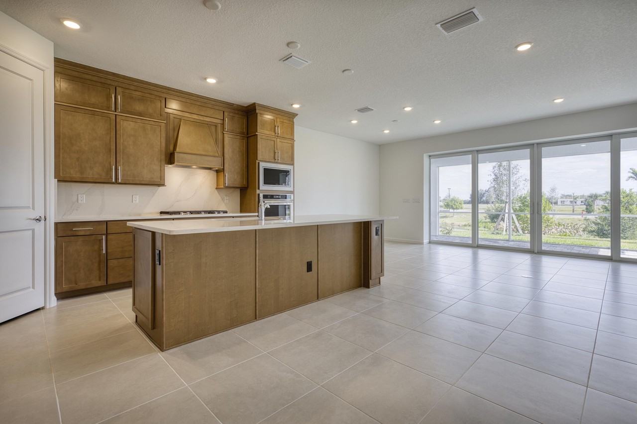 8348 Beagle Ter - Photo 5 of 33