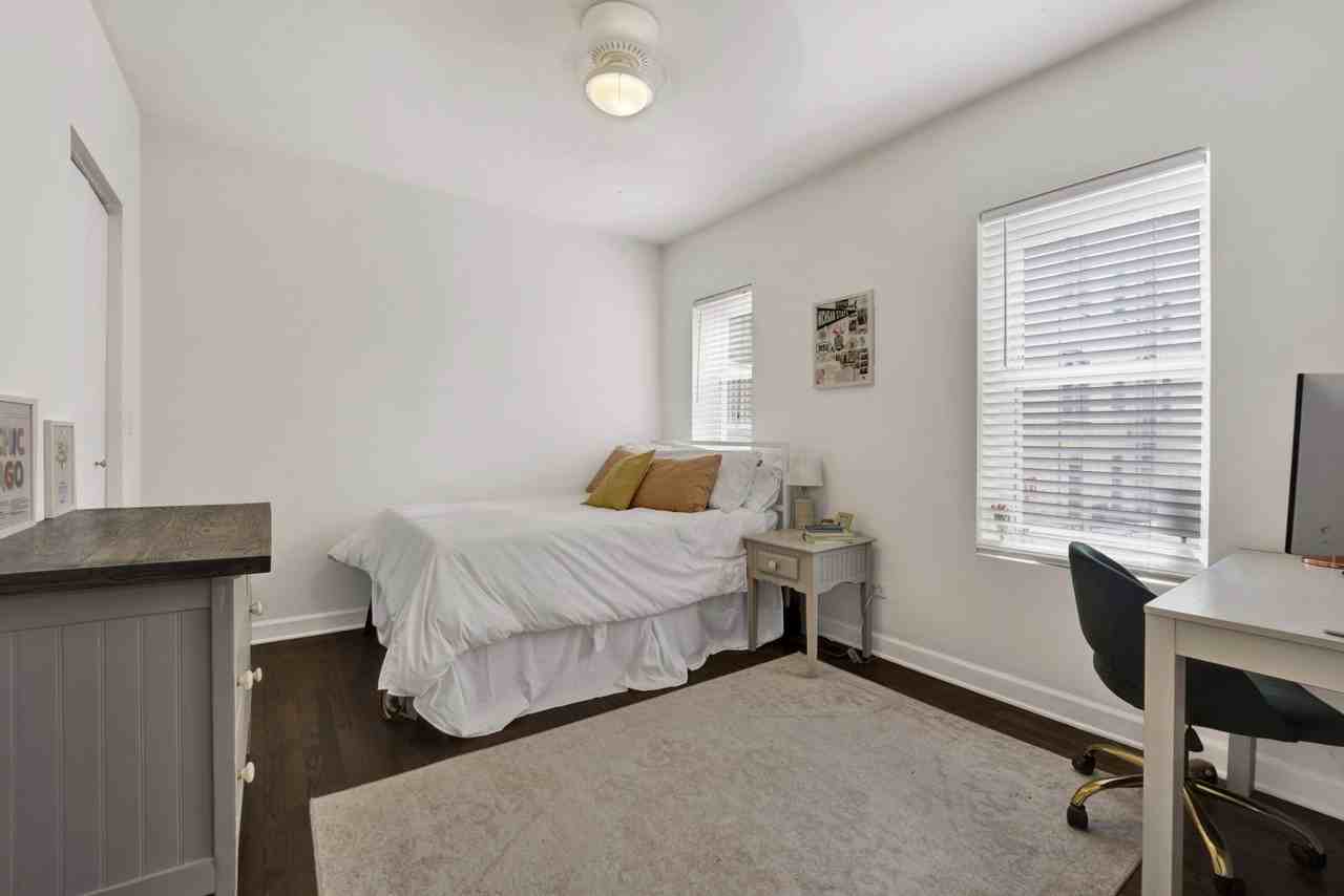 3503 N Racine Ave #1 - Photo 7 of 8