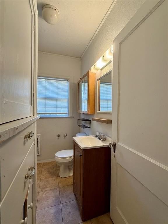 889 Ross Ave - Photo 6 of 19