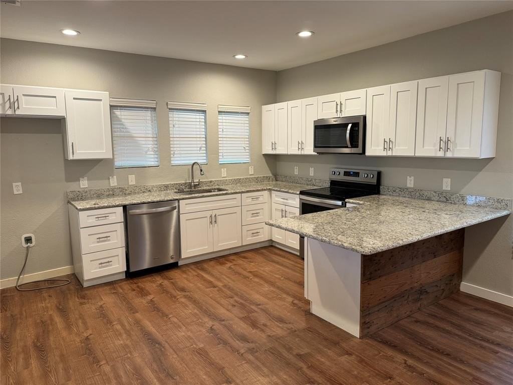 308 Gammill St - Photo 4 of 38