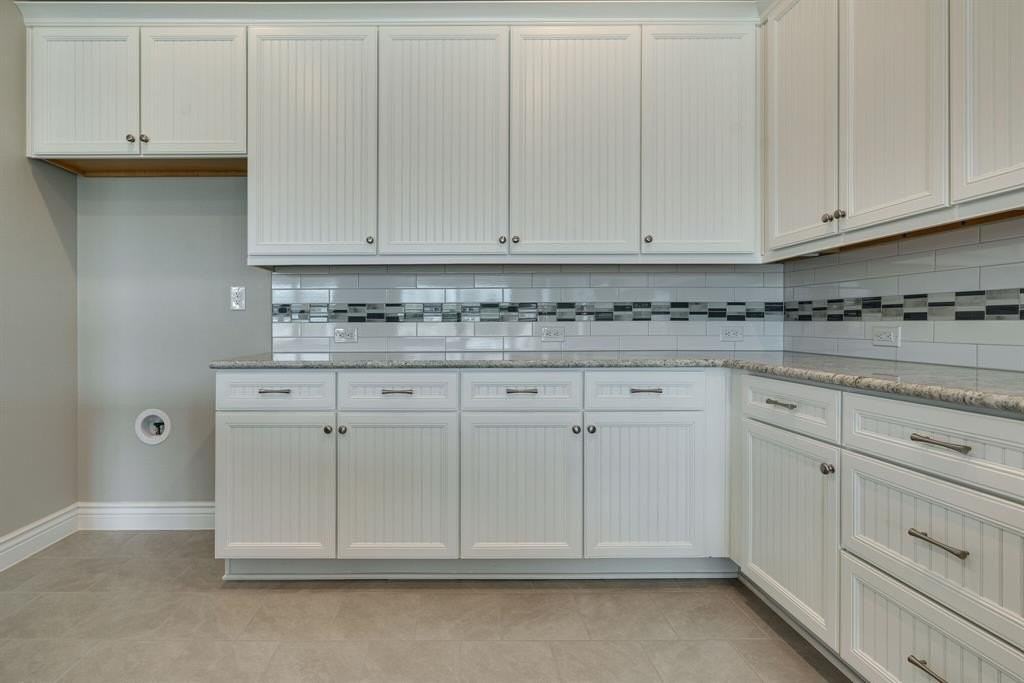 9820 Stonefield Way - Photo 7 of 30