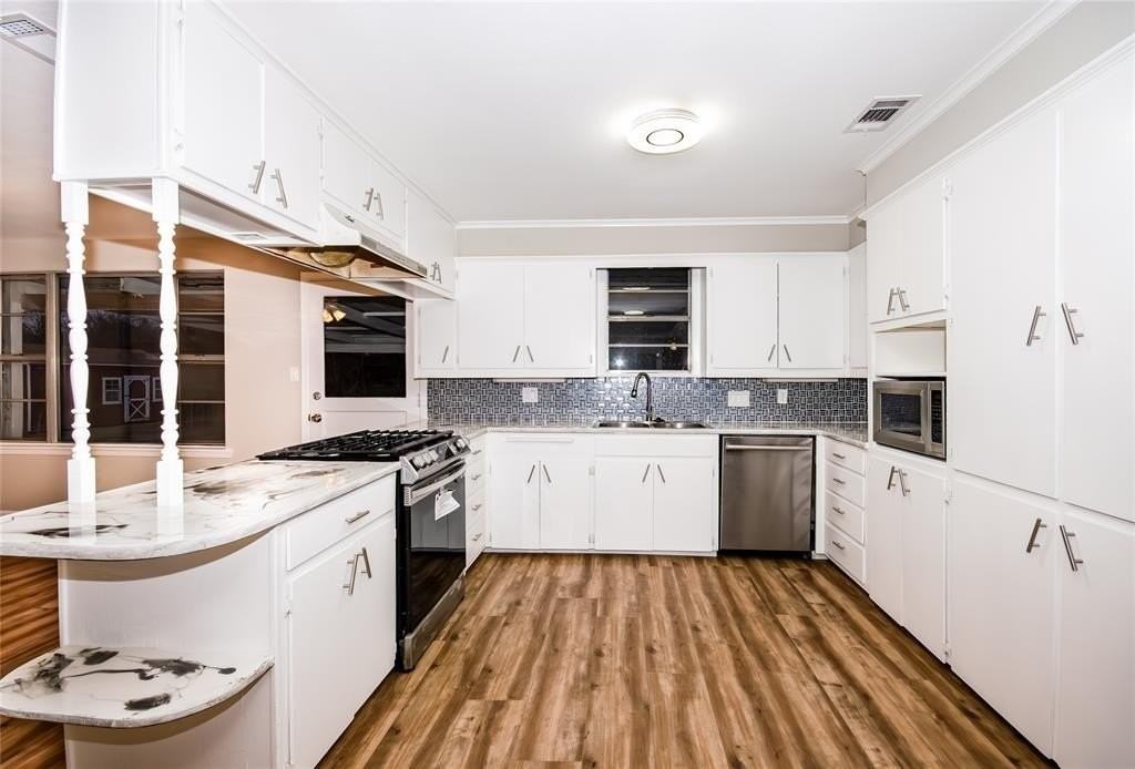507 Church St - Photo 4 of 20