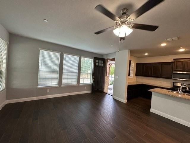 5585 Crosby Dr - Photo 6 of 30