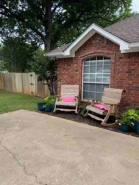 9020 Monticello Dr - Photo 2 of 32