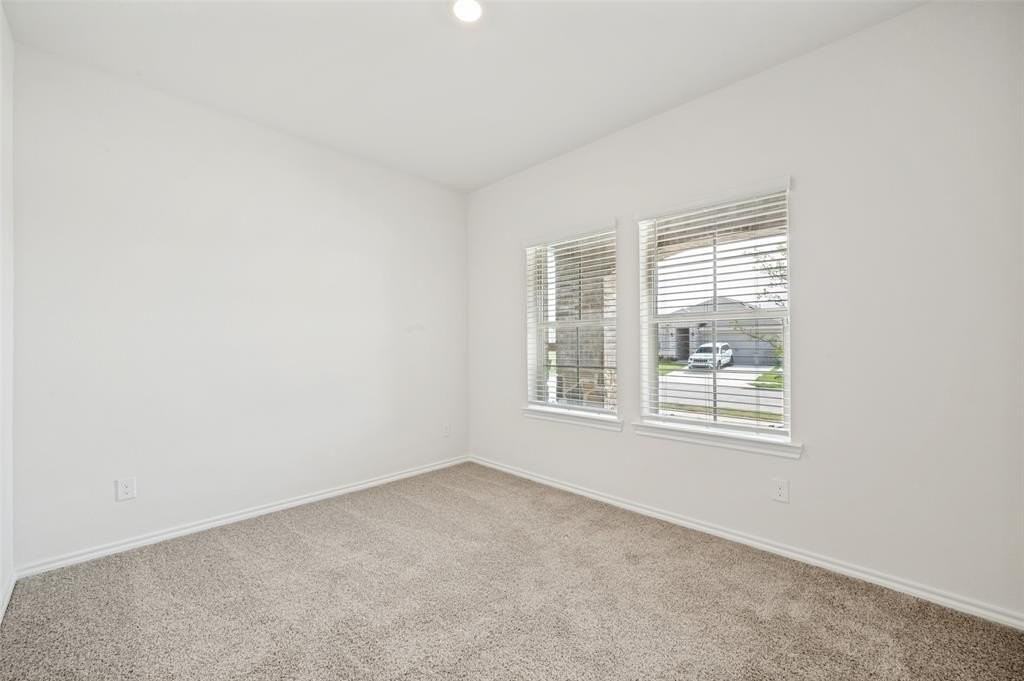 4104 Malachite Dr - Photo 6 of 15