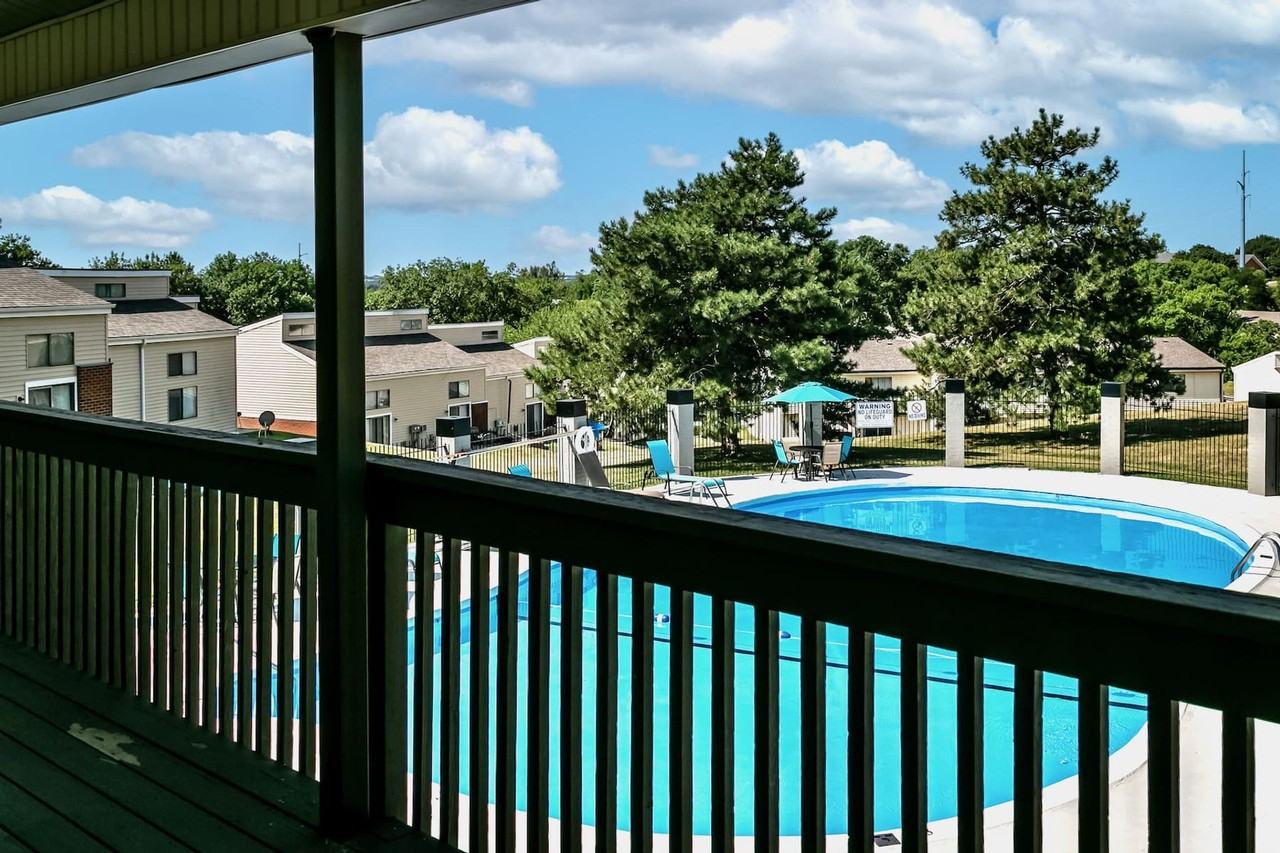 Reserve at the Knolls - Photo 6 of 17