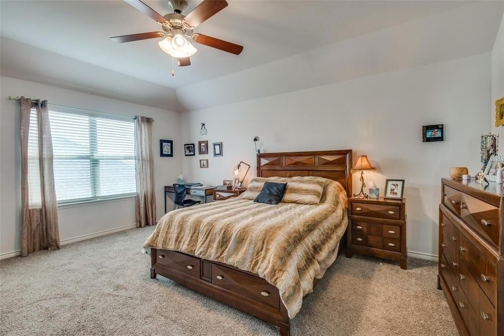 2152 Miramar Dr - Photo 6 of 19