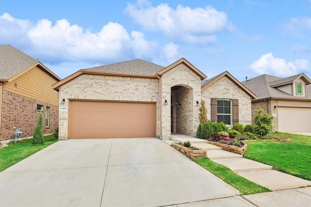 2108 Blackrail Ct - Photo 2 of 33