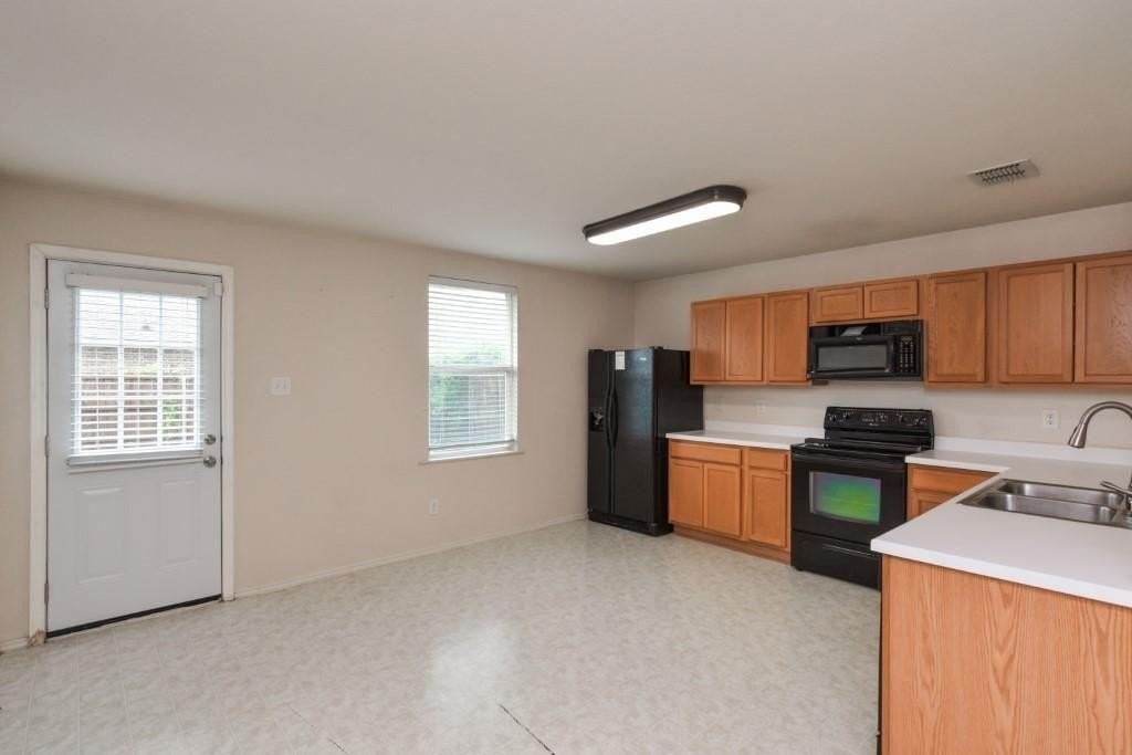 1105 Wyatt Earp Dr - Photo 6 of 20