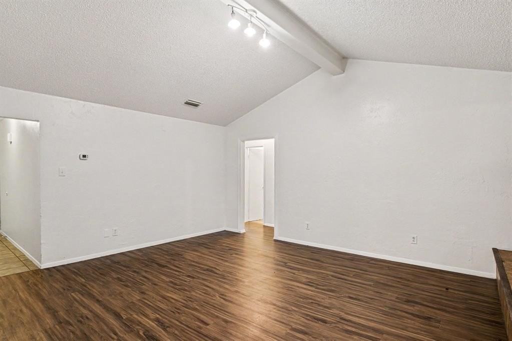 4120 Portland St - Photo 7 of 27