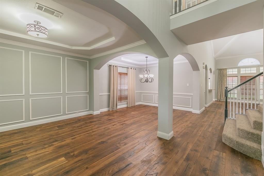 6504 Josephine Dr - Photo 3 of 39