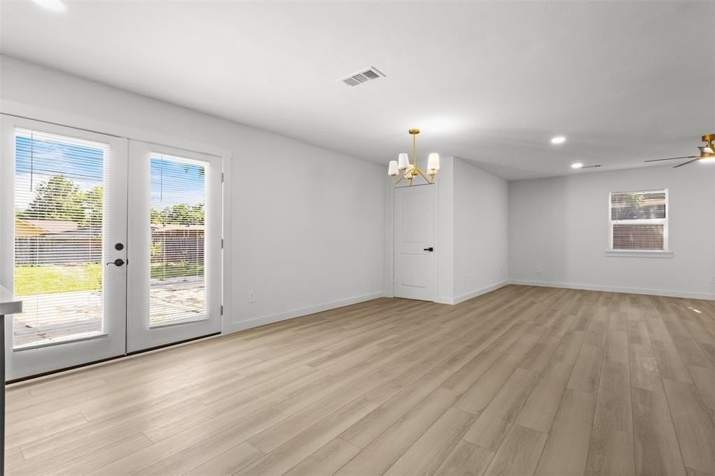 3022 Valwood Pkwy - Photo 7 of 13