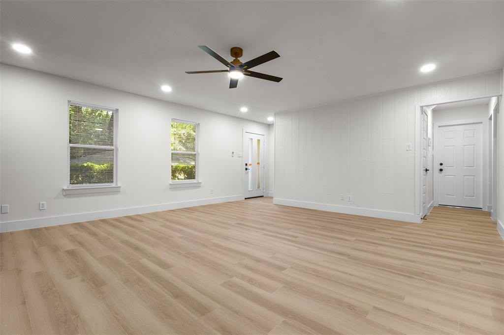 235 Softwood Dr - Photo 2 of 15