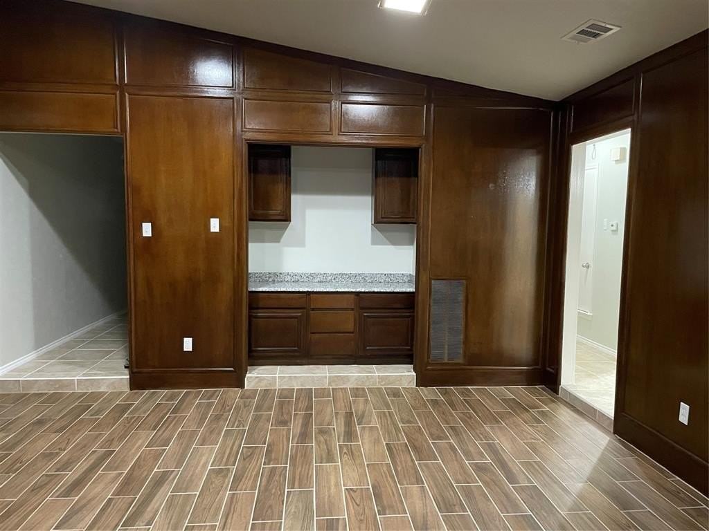 2007 Santa Anna Dr - Photo 2 of 11