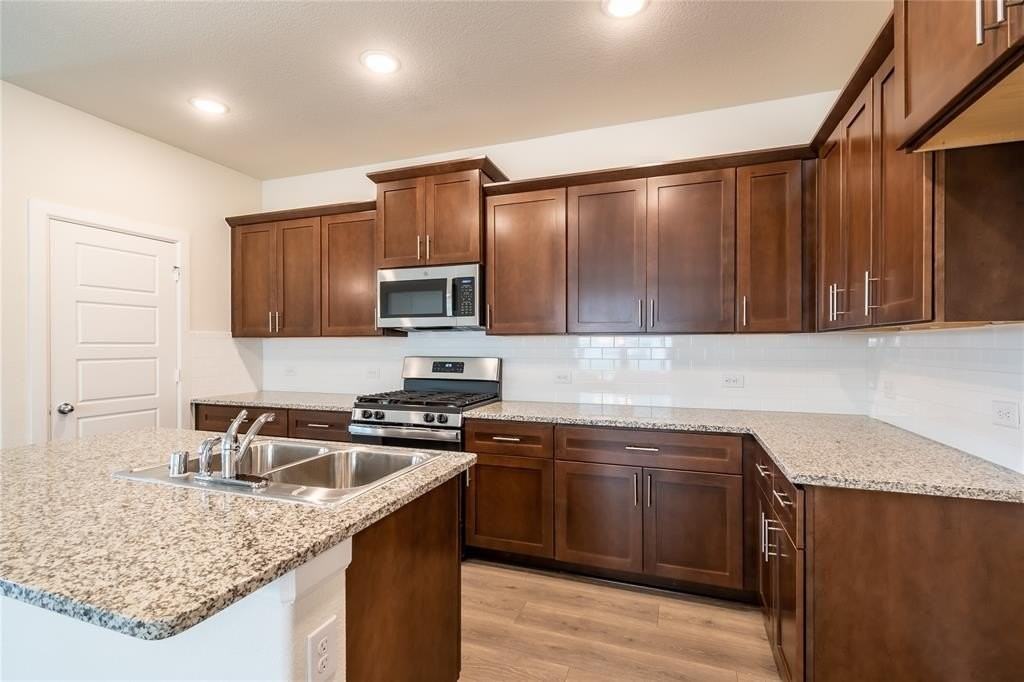 417 Vawter Dr - Photo 5 of 29