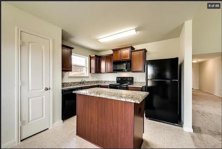 1309 Shumard Dr - Photo 7 of 17