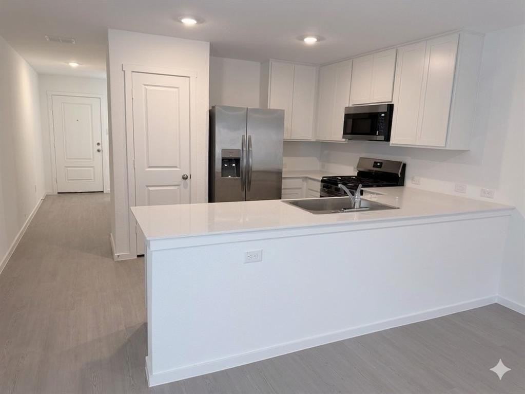 3133 Campeiro Ave - Photo 3 of 15