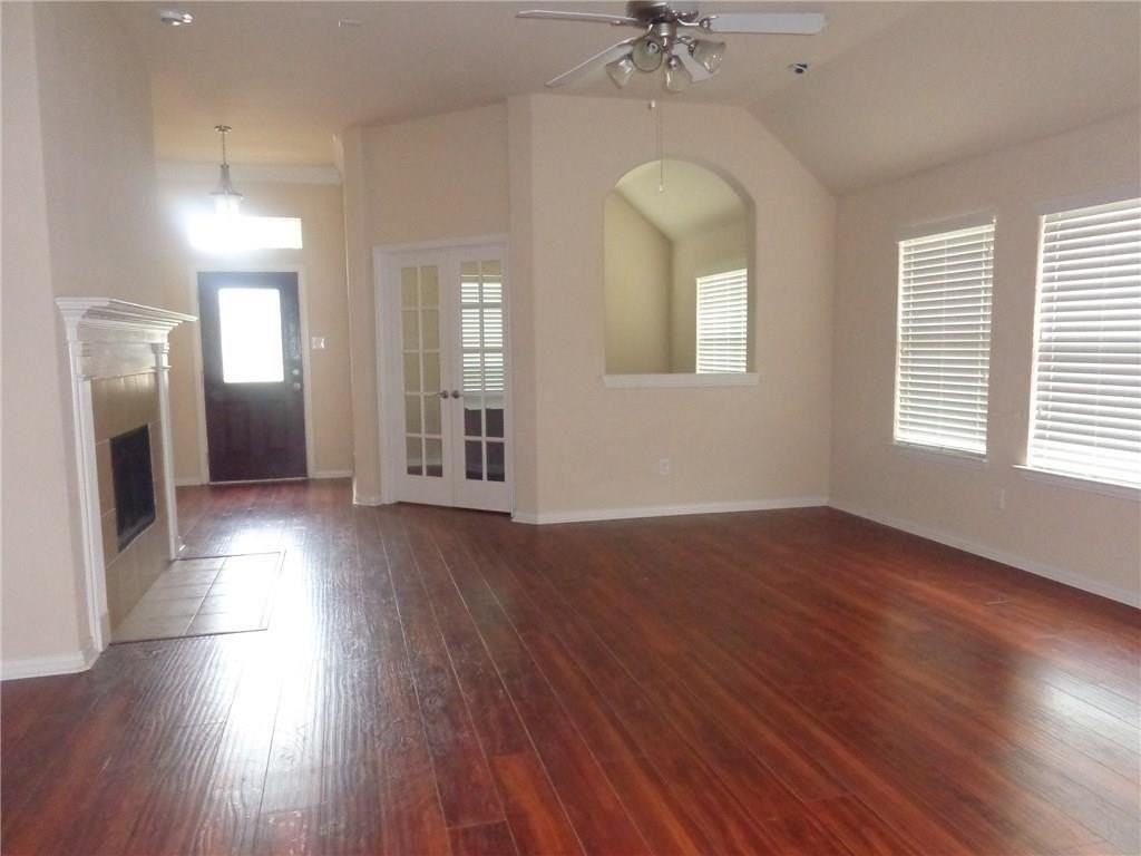 9713 Fandango Ln - Photo 3 of 5