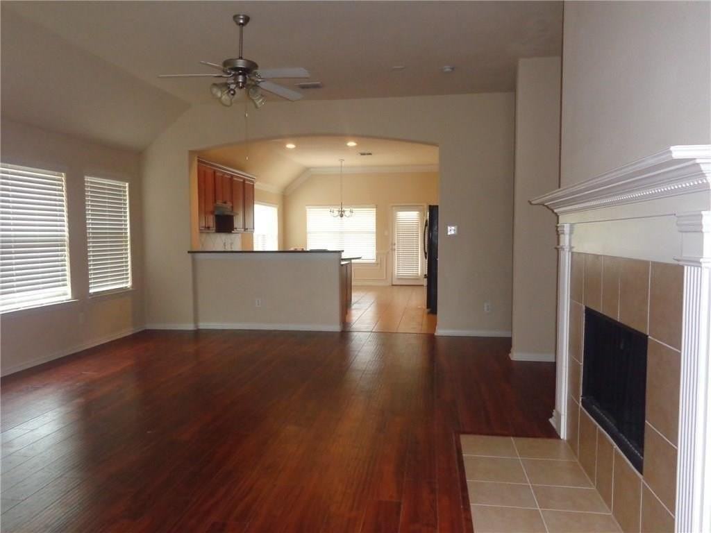 9713 Fandango Ln - Photo 4 of 5