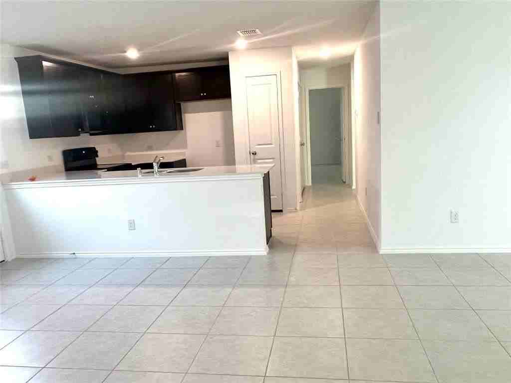 5836 Timber Point Dr - Photo 5 of 20