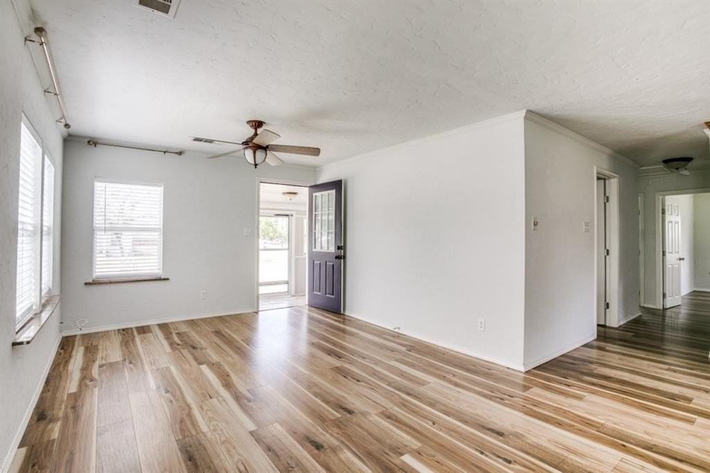 508 N Pine St - Photo 4 of 12