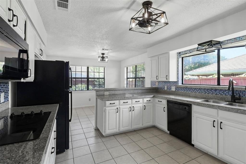 3924 Morman Ln - Photo 7 of 17