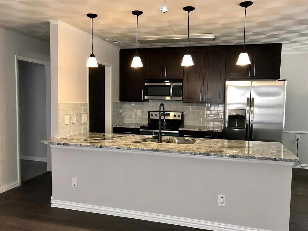 1617 E Union Bower Rd - Photo 3 of 14