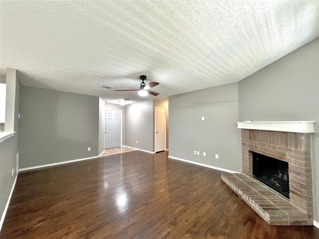 1412 Anna Lea Ln - Photo 5 of 17