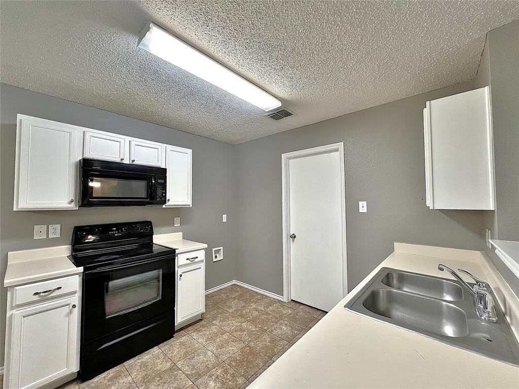 1412 Anna Lea Ln - Photo 7 of 17