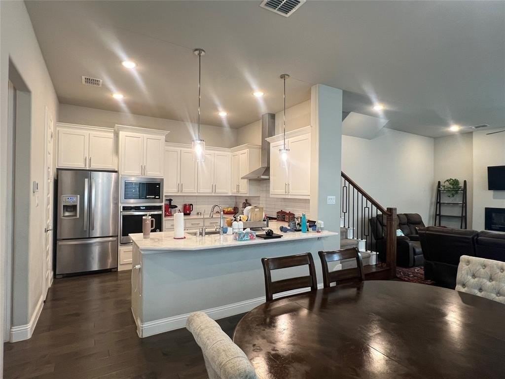 4275 Curtiss Dr - Photo 2 of 40