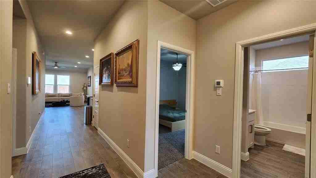 2221 Redwing Dr - Photo 3 of 35