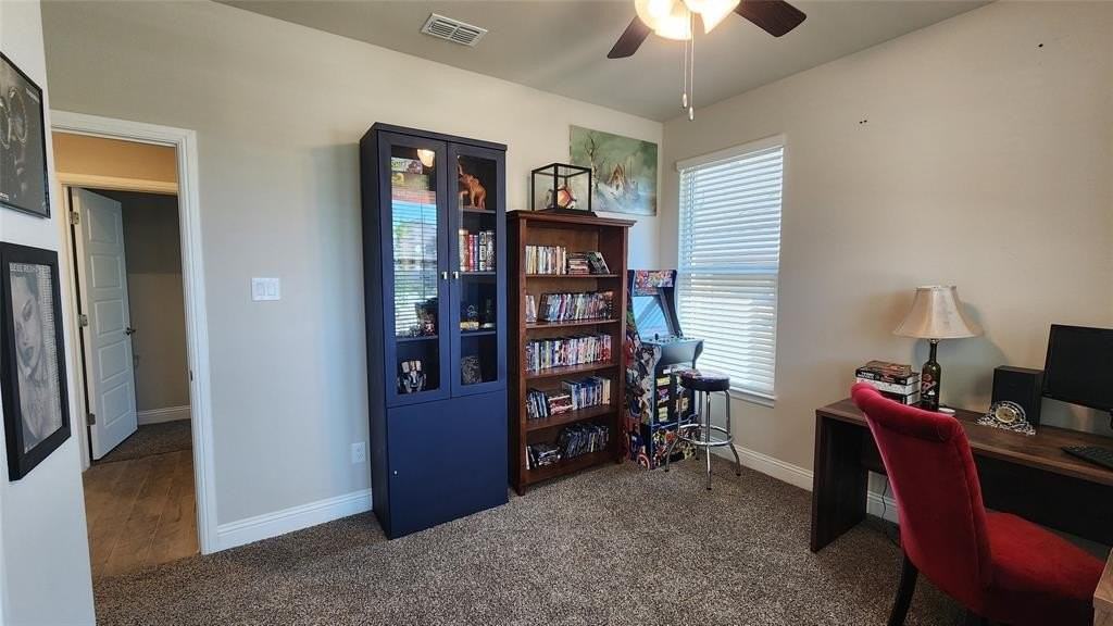 2221 Redwing Dr - Photo 6 of 35