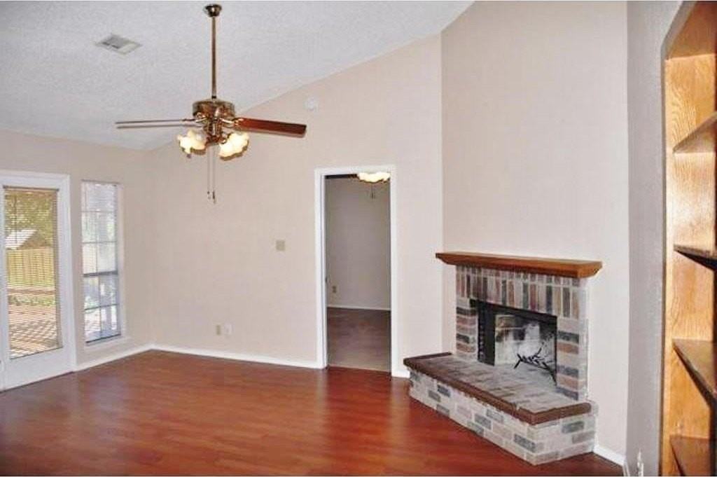 4429 Seville Ln - Photo 7 of 17
