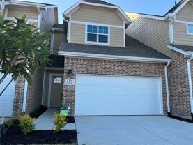 612 Laurel Ln - Photo 1 of 1